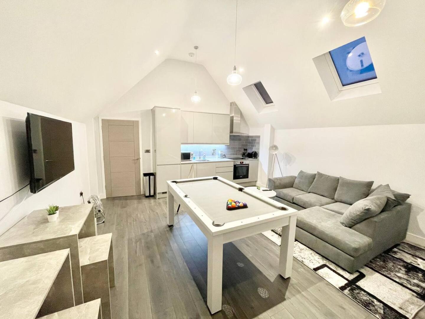 D & D Luxury Apartments Станмор Экстерьер фото
