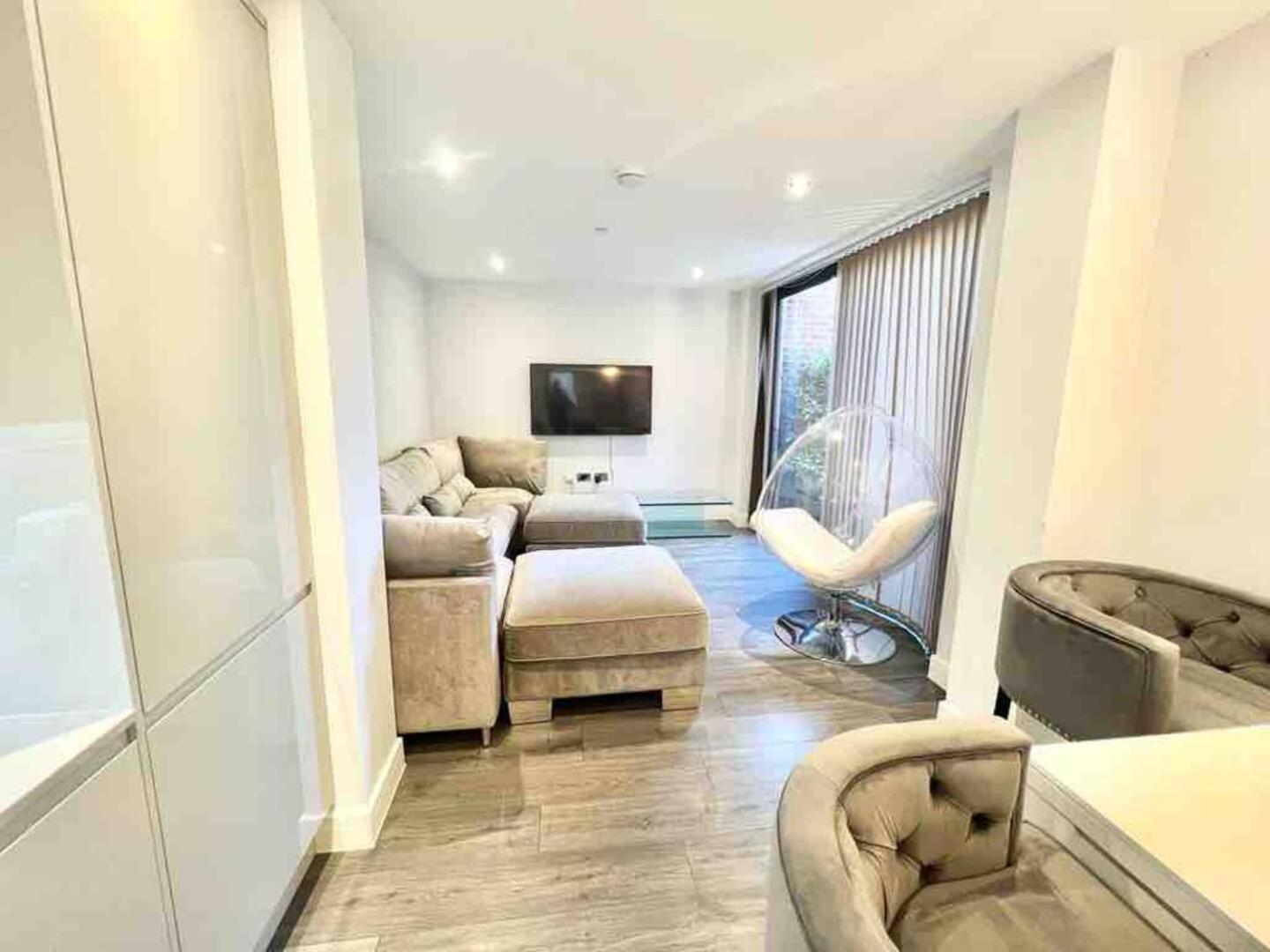 D & D Luxury Apartments Станмор Экстерьер фото