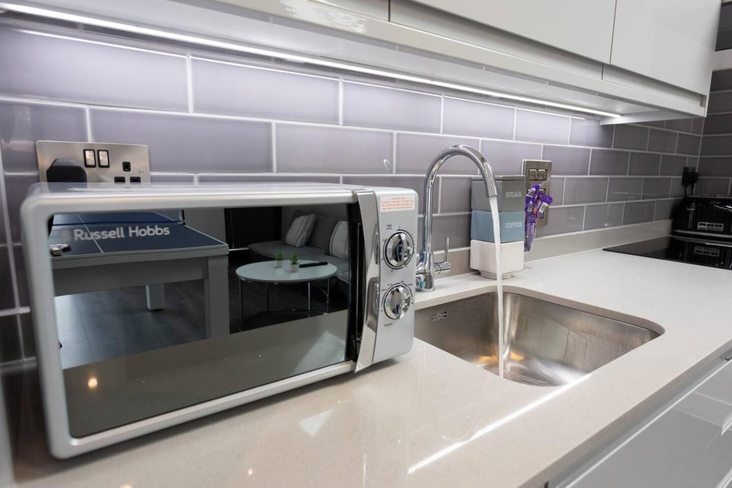 D & D Luxury Apartments Станмор Экстерьер фото
