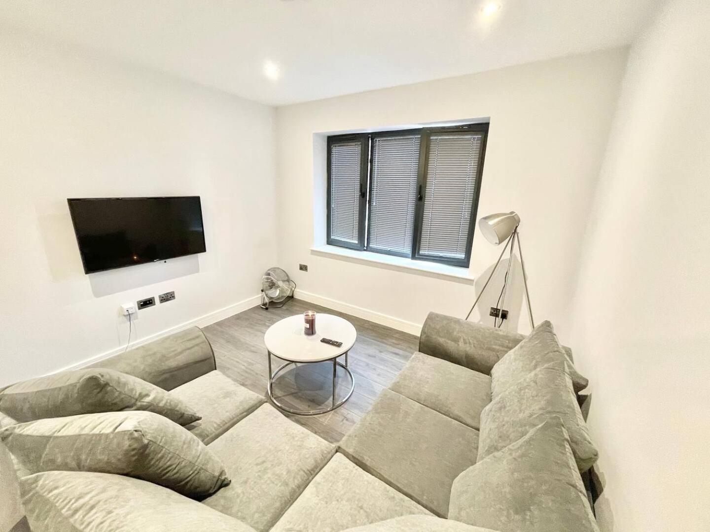 D & D Luxury Apartments Станмор Экстерьер фото