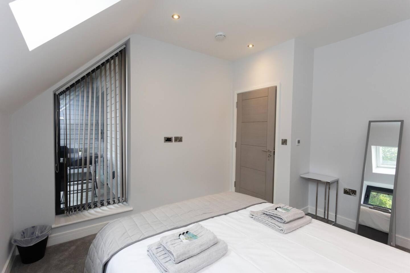 D & D Luxury Apartments Станмор Экстерьер фото